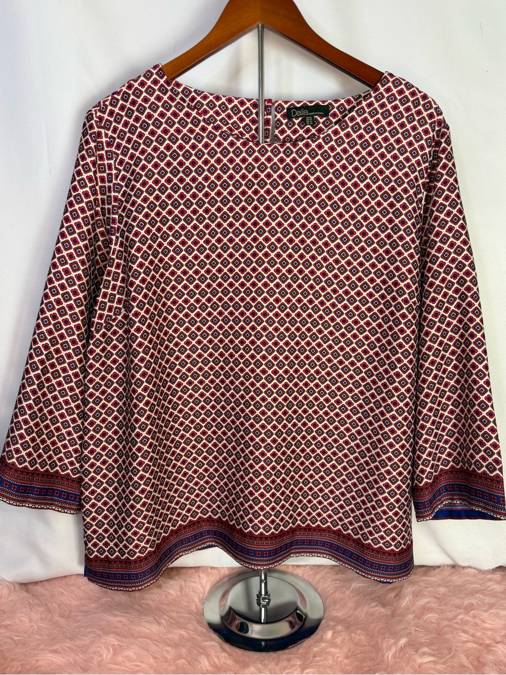 Dalia - Red, Cream, & Blue Geometric Scoop-Neck 3/4 Sleeve Top - Size XL